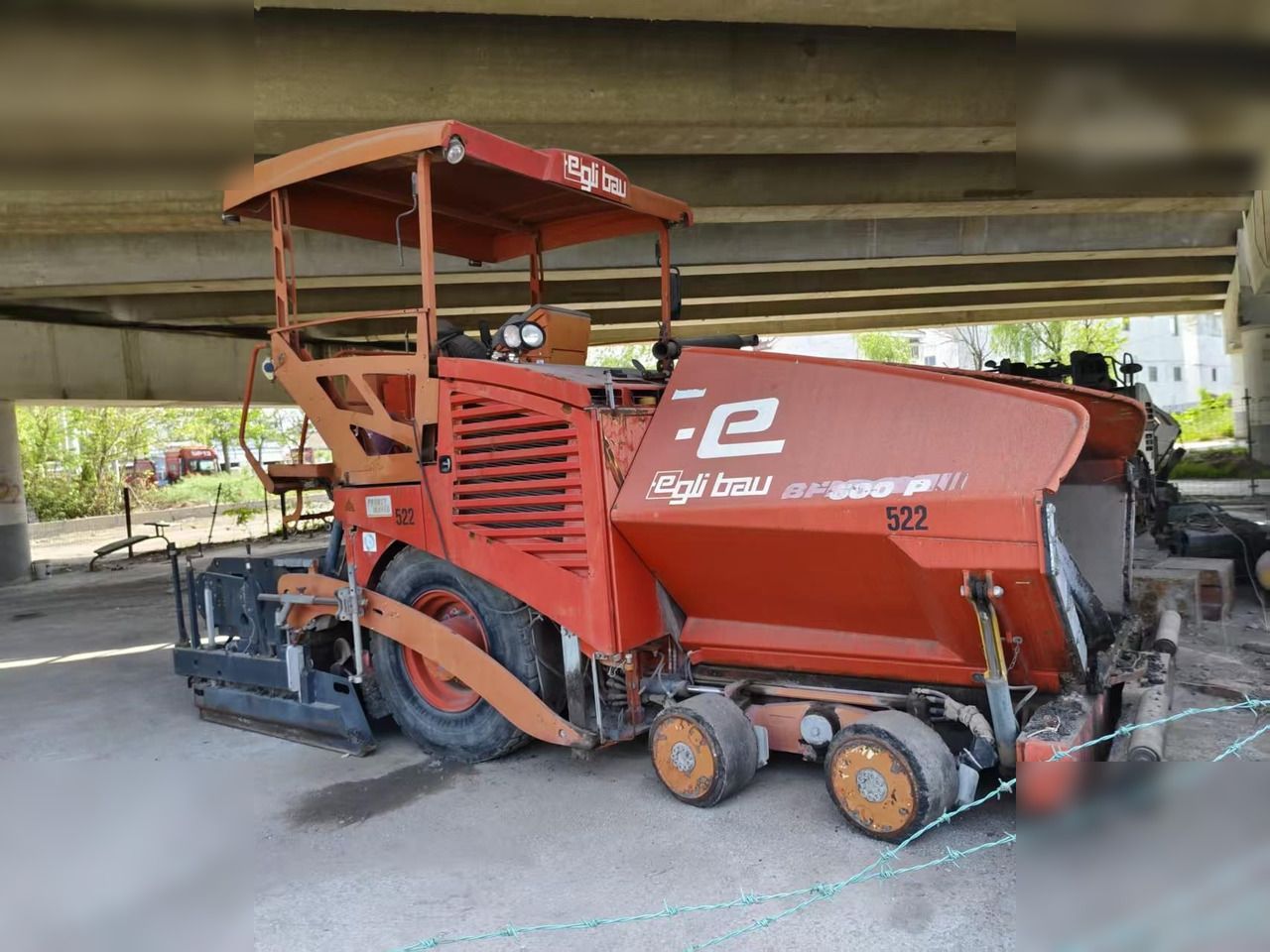 2016 BOMAG BF600P - Pavimentadora de asfalto: foto 1 2016 BOMAG BF600P - Pavimentadora de asfalto: foto 1