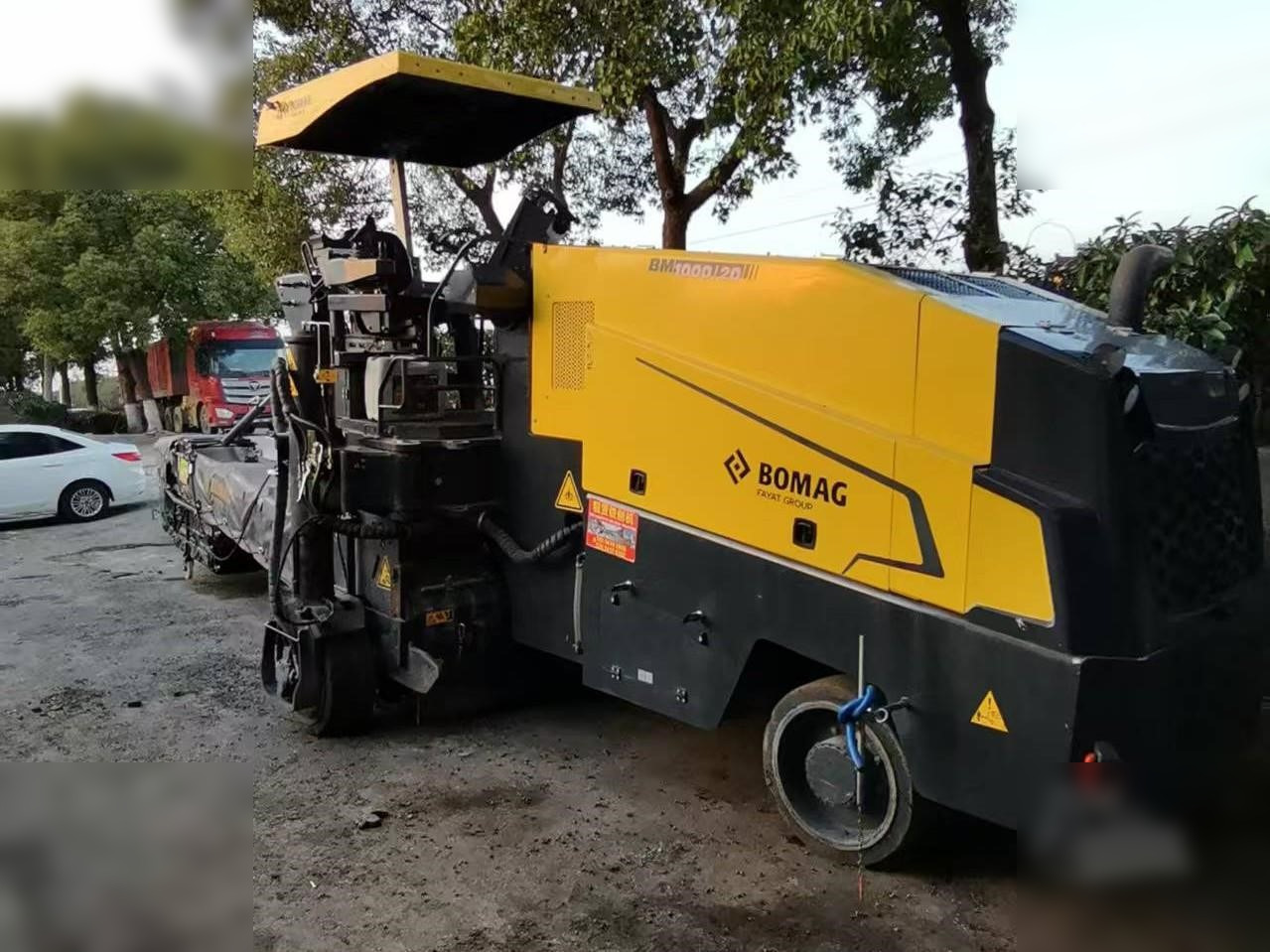 2021 BOMAG BM1000/20 - Fresadora en frío: foto 1 2021 BOMAG BM1000/20 - Fresadora en frío: foto 1