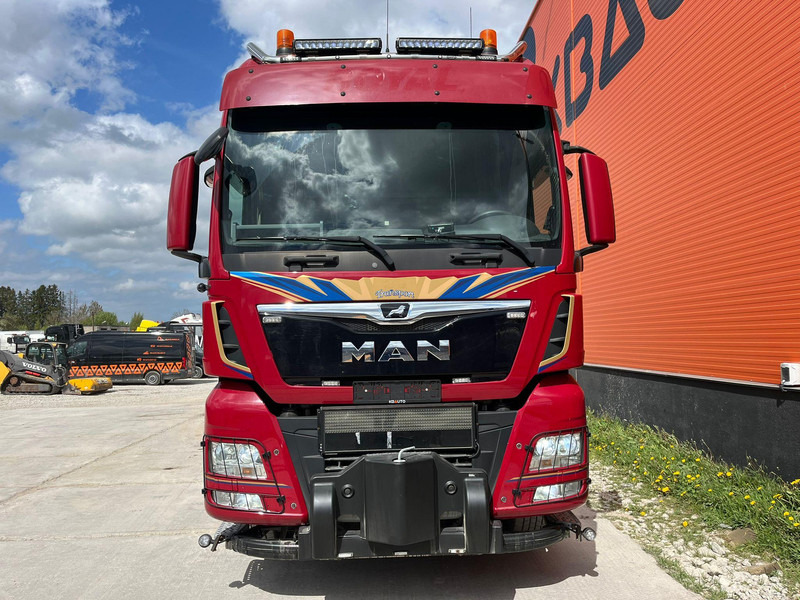 MAN TGX 41.640 8x4/4 250 TON / HYDRAULICS / INTARDER - Cabeza tractora: foto 3 MAN TGX 41.640 8x4/4 250 TON / HYDRAULICS / INTARDER - Cabeza tractora: foto 3