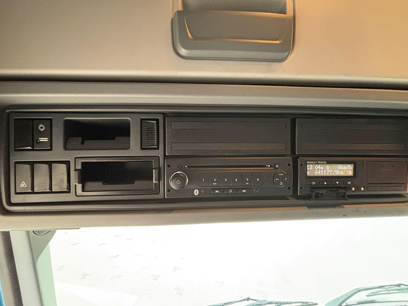 Cabeza tractora Renault T 460 6x2/4 STEERED PUSHER AXLE: foto 19 Cabeza tractora Renault T 460 6x2/4 STEERED PUSHER AXLE: foto 19