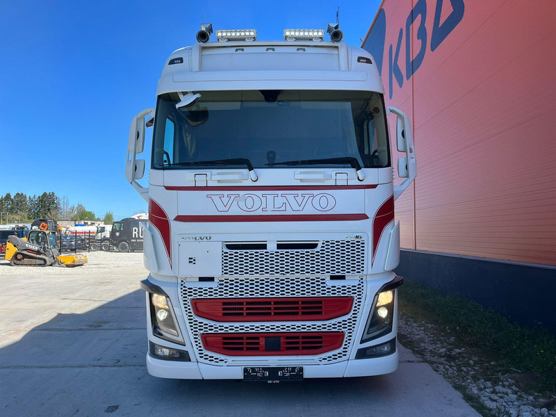 Volvo FH 16 750 6x2 RETARDER / HYDRAULICS / DOUBLE BOGIE / FULL AIR / ADR / GLOBE XL - Cabeza tractora: foto 3 Volvo FH 16 750 6x2 RETARDER / HYDRAULICS / DOUBLE BOGIE / FULL AIR / ADR / GLOBE XL - Cabeza tractora: foto 3