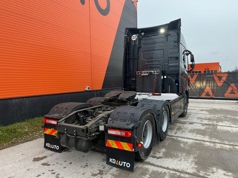 Volvo FH 16 750 6x4 GCW 70 ton / RETARDER / HYDRAULICS / TANDEM AXLE LIFT - Cabeza tractora: foto 5 Volvo FH 16 750 6x4 GCW 70 ton / RETARDER / HYDRAULICS / TANDEM AXLE LIFT - Cabeza tractora: foto 5