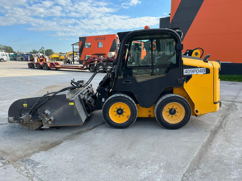Cargadora de ruedas JCB 155 T4 BUCKET & BRUSH: foto 10
