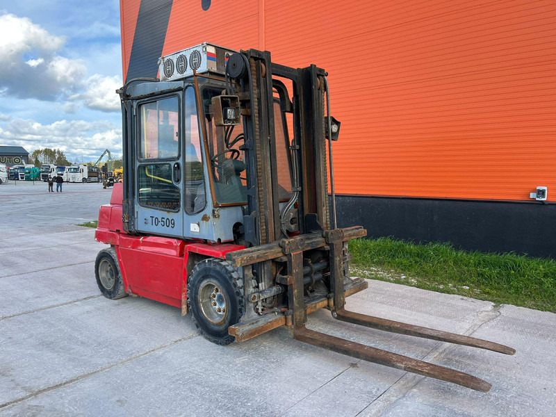Kalmar DCD 50-6H Rated capacity: 5000 kg / Lifting height: 4000 mm - Carretilla elevadora diésel: foto 4 Kalmar DCD 50-6H Rated capacity: 5000 kg / Lifting height: 4000 mm - Carretilla elevadora diésel: foto 4