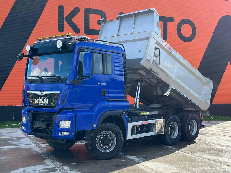MAN TGS 26.500 6x6 HYDRODRIVE / BOX L=4545 mm - Volquete camión: foto 1 MAN TGS 26.500 6x6 HYDRODRIVE / BOX L=4545 mm - Volquete camión: foto 1