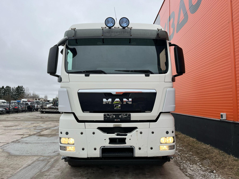 MAN TGX 35.480 8x4*4 PLATFORM L=7400 mm - Portavehículos camión: foto 2 MAN TGX 35.480 8x4*4 PLATFORM L=7400 mm - Portavehículos camión: foto 2
