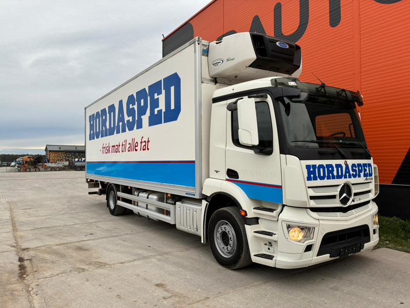 Mercedes-Benz Antos 1935 4x2 CARRIER SUPRA 1250 Mt / BOX L=8674 mm - Frigorífico camión: foto 4 Mercedes-Benz Antos 1935 4x2 CARRIER SUPRA 1250 Mt / BOX L=8674 mm - Frigorífico camión: foto 4