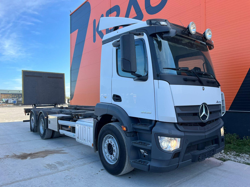 Mercedes-Benz Antos 2535 6x2*4 CHASSIS L=7788 mm - Portacontenedore/ Intercambiable camión: foto 4 Mercedes-Benz Antos 2535 6x2*4 CHASSIS L=7788 mm - Portacontenedore/ Intercambiable camión: foto 4