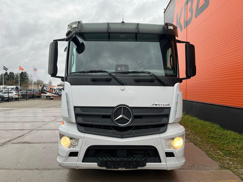 Mercedes-Benz Antos 2543 6x2*4 THERMOKING UT 800 / BOX L=7604 - Frigorífico camión: foto 2 Mercedes-Benz Antos 2543 6x2*4 THERMOKING UT 800 / BOX L=7604 - Frigorífico camión: foto 2