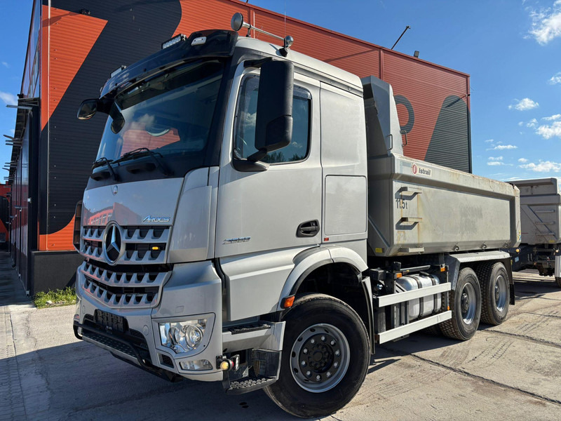 Mercedes-Benz Arocs 2658 6x4 RETARDER / BOX L=4541mm - Volquete camión: foto 1 Mercedes-Benz Arocs 2658 6x4 RETARDER / BOX L=4541mm - Volquete camión: foto 1