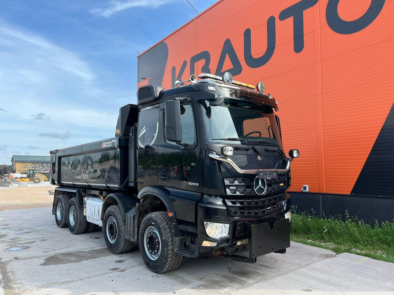 Mercedes-Benz Arocs 3253 8x4 2019 - Volquete camión: foto 4 Mercedes-Benz Arocs 3253 8x4 2019 - Volquete camión: foto 4