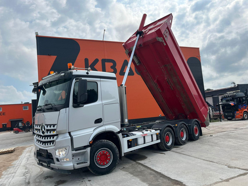 Mercedes-Benz Arocs 3253 8x4*4 RETARDER / BOX L=6176 mm - Volquete camión: foto 2 Mercedes-Benz Arocs 3253 8x4*4 RETARDER / BOX L=6176 mm - Volquete camión: foto 2