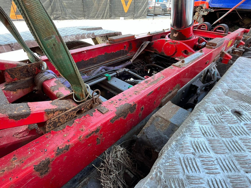 Leasing financiero de Scania T 144 460 6x2 V8 TORPEDO / FULL STEEL / DRUM BRAKES / BIG AXLE / BOX L=4701 mm leasing Scania T 144 460 6x2 V8 TORPEDO / FULL STEEL / DRUM BRAKES / BIG AXLE / BOX L=4701 mm: foto 15