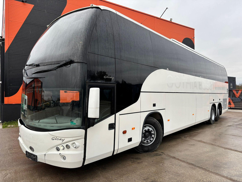 Volvo B12B Beulas Glory 6x2*4 61 SEATS / AC / AUXILIARY HEATING / WC - Autocar: foto 3 Volvo B12B Beulas Glory 6x2*4 61 SEATS / AC / AUXILIARY HEATING / WC - Autocar: foto 3