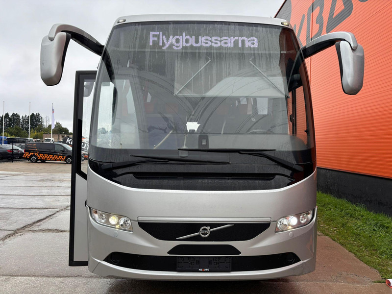 Volvo B8R 9700 H 6x2*4 61 +1 SEATS / AC / AUXILIARY HEATER / WC - Autocar: foto 2 Volvo B8R 9700 H 6x2*4 61 +1 SEATS / AC / AUXILIARY HEATER / WC - Autocar: foto 2