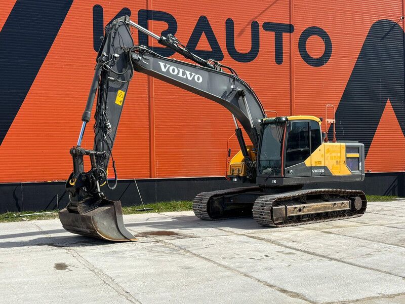Volvo EC 220 EL TILT / CENTRAL LUBRICATION / AC - Excavadora de cadenas: foto 1 Volvo EC 220 EL TILT / CENTRAL LUBRICATION / AC - Excavadora de cadenas: foto 1