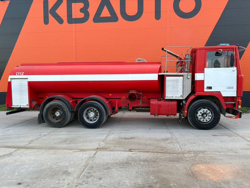 Volvo F 10 6x2 Ruberg / 2700 l/min / tanks 9000 I + 1000 l - Camión de bomberos: foto 5 Volvo F 10 6x2 Ruberg / 2700 l/min / tanks 9000 I + 1000 l - Camión de bomberos: foto 5