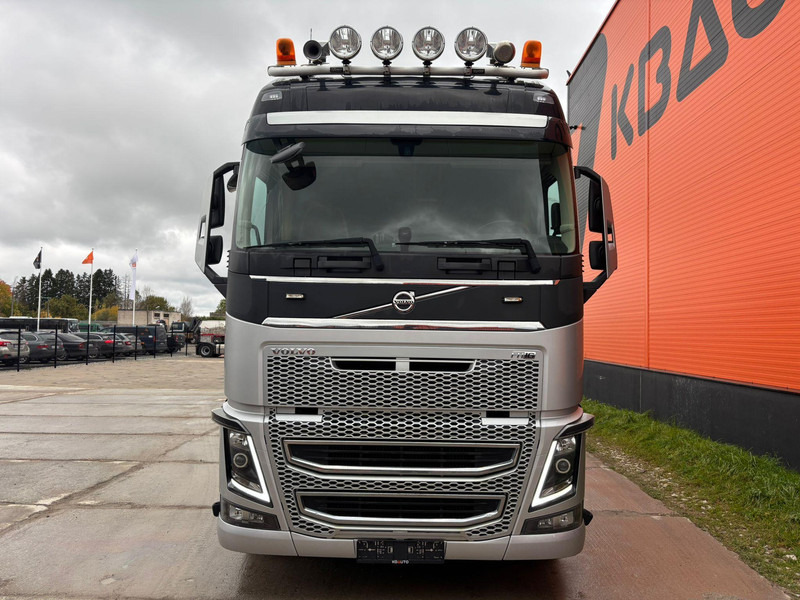 Volvo FH 16 650 8x4*4 PALFINGER PK 33002 EH / PLATFORM L=6779 mm - Camión caja abierta, Camión grúa: foto 3 Volvo FH 16 650 8x4*4 PALFINGER PK 33002 EH / PLATFORM L=6779 mm - Camión caja abierta, Camión grúa: foto 3