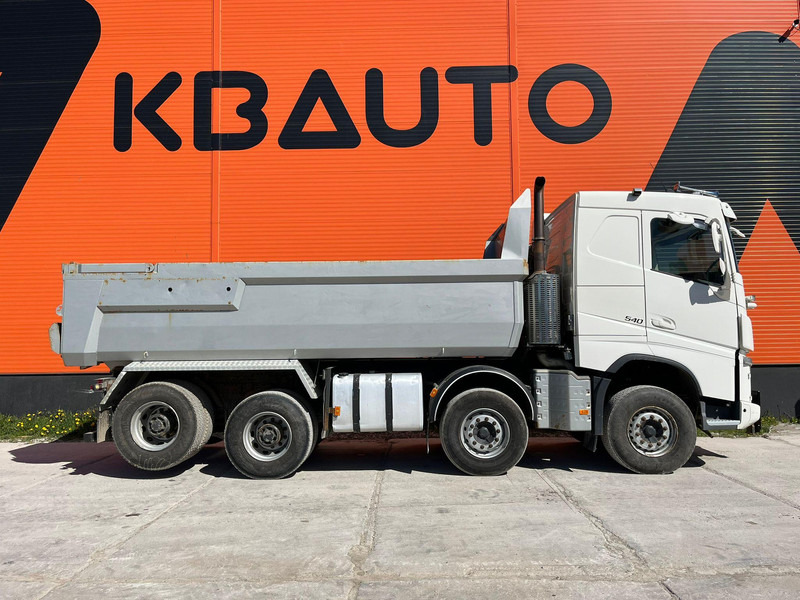 Volvo FH 540 8x4 RETARDER / TANDEM AXLE LIFT / BIG AXLES / BOX L=5704 mm - Volquete camión: foto 5 Volvo FH 540 8x4 RETARDER / TANDEM AXLE LIFT / BIG AXLES / BOX L=5704 mm - Volquete camión: foto 5