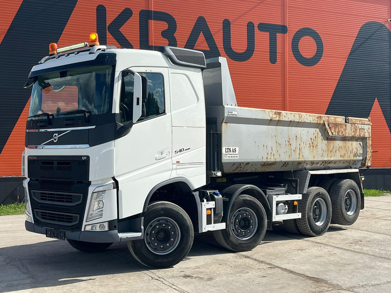 Volvo FH 540 8x4 RETARDER / TANDEM AXLE LIFT / BOX L=5501 mm - Volquete camión: foto 1 Volvo FH 540 8x4 RETARDER / TANDEM AXLE LIFT / BOX L=5501 mm - Volquete camión: foto 1