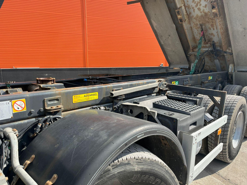 Volquete camión Volvo FH 540 8x4 RETARDER / TANDEM AXLE LIFT / BOX L=5501 mm: foto 14 Volquete camión Volvo FH 540 8x4 RETARDER / TANDEM AXLE LIFT / BOX L=5501 mm: foto 14