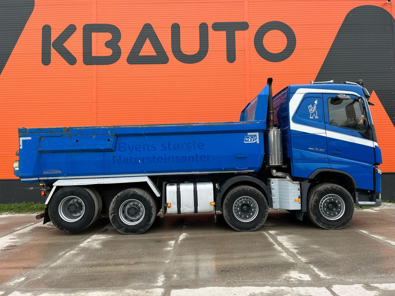 Volvo FH 540 8x4 TANDEM AXLE LIFT / BIG AXLES / BOX L=5652 mm - Volquete camión: foto 5 Volvo FH 540 8x4 TANDEM AXLE LIFT / BIG AXLES / BOX L=5652 mm - Volquete camión: foto 5