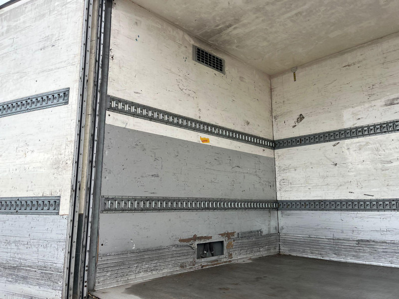 Camión caja cerrada Volvo FM 330 4x2 BOX L=7533 mm: foto 14 Camión caja cerrada Volvo FM 330 4x2 BOX L=7533 mm: foto 14