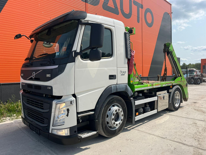 Volvo FM 330 4x2 JOAB TL 8 AO C - Portacontenedor de cadenas camión: foto 2 Volvo FM 330 4x2 JOAB TL 8 AO C - Portacontenedor de cadenas camión: foto 2