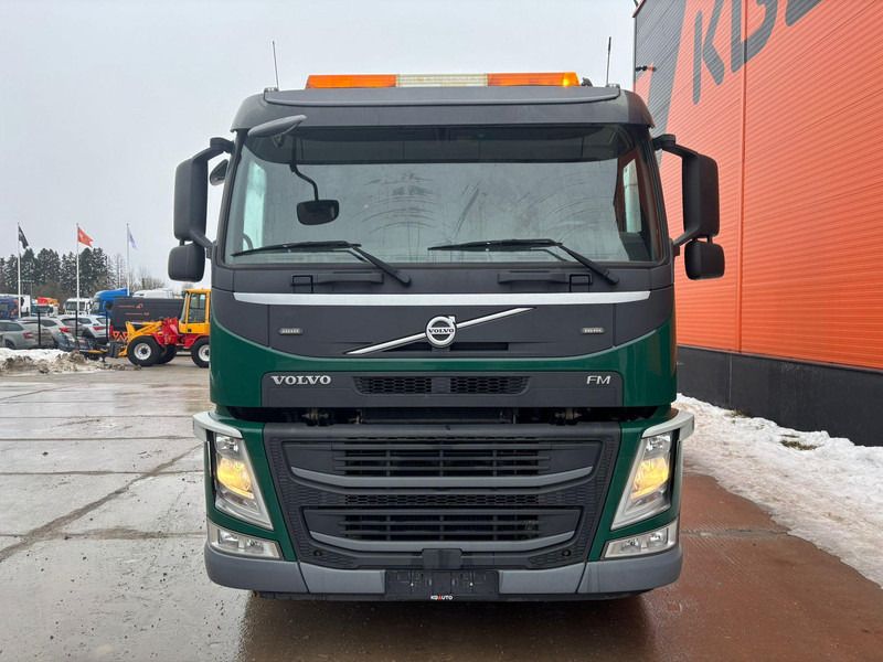 Volvo FM 450 8x4*4 HIAB 192E-5 / BOX L=6157 mm - Volquete camión, Camión grúa: foto 2 Volvo FM 450 8x4*4 HIAB 192E-5 / BOX L=6157 mm - Volquete camión, Camión grúa: foto 2