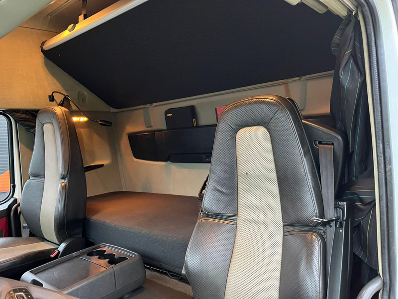 Leasing financiero de Volvo FM 500 8x2*6 COMBI / EXTENDABLE PLATFORM + TRACTOR / PK65002 + JIB + WINCH / PLATFORM L=6498 mm leasing Volvo FM 500 8x2*6 COMBI / EXTENDABLE PLATFORM + TRACTOR / PK65002 + JIB + WINCH / PLATFORM L=6498 mm: foto 18