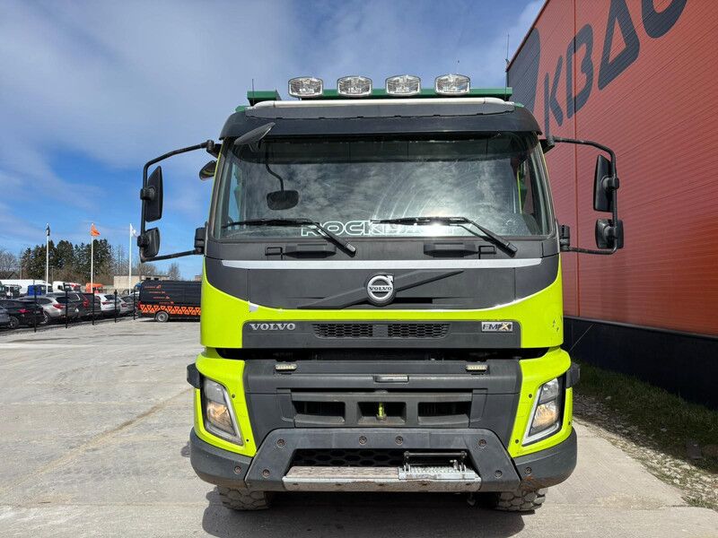 Volvo FMX 540 10x4/6 RETARDER / BOX L=6888 mm - Volquete camión: foto 3 Volvo FMX 540 10x4/6 RETARDER / BOX L=6888 mm - Volquete camión: foto 3