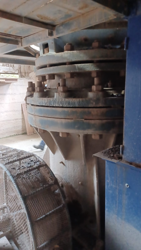 ESCH Duisburg / Krupp FB II - Trituradora de cono: foto 1 ESCH Duisburg / Krupp FB II - Trituradora de cono: foto 1