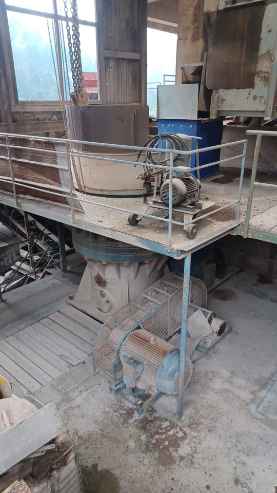 ESCH Duisburg / Krupp FB II - Trituradora de cono: foto 2 ESCH Duisburg / Krupp FB II - Trituradora de cono: foto 2