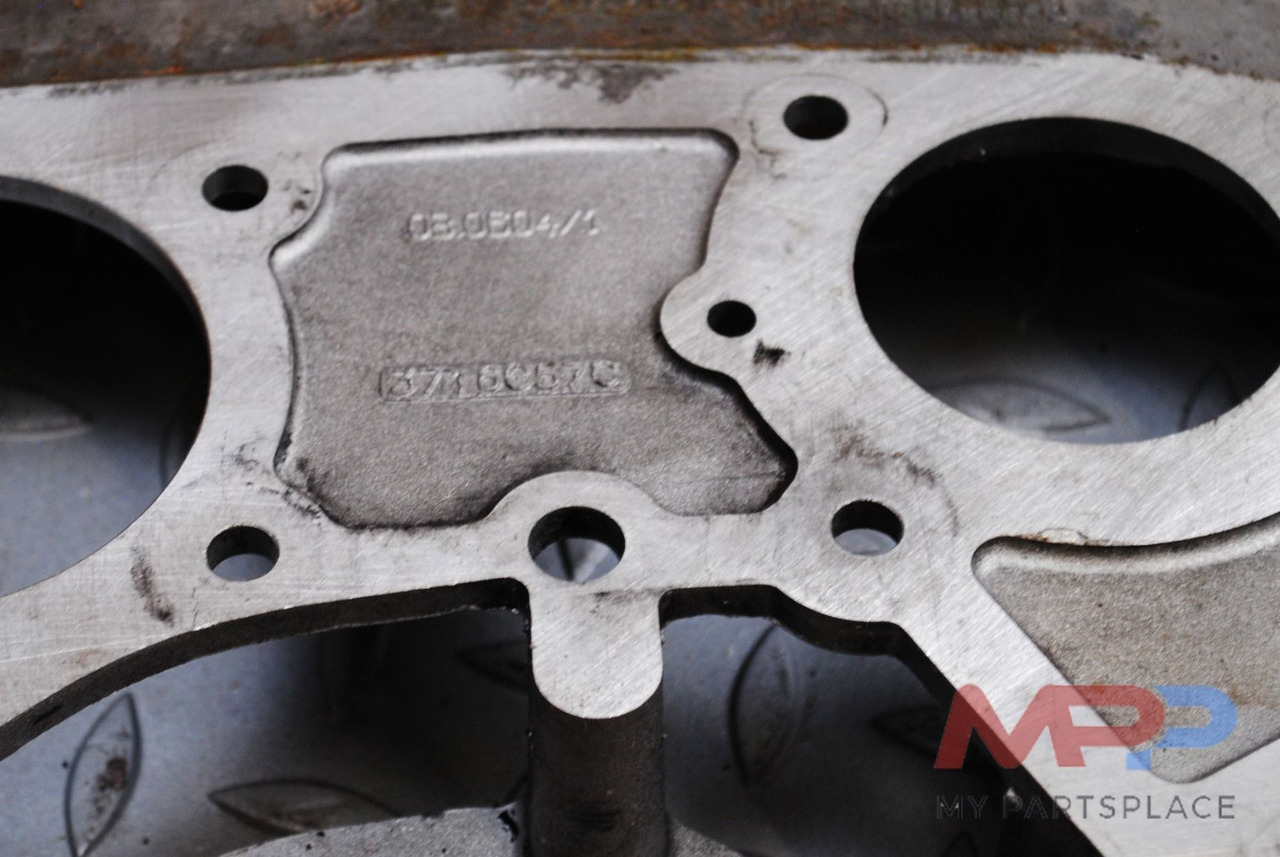 Perkins Distributiehuis Perkins 1104 - Motor y piezas: foto 3 Perkins Distributiehuis Perkins 1104 - Motor y piezas: foto 3