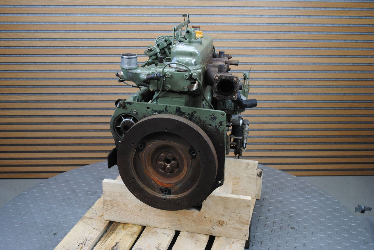 Yanmar Yanmar 3T80U - Motor: foto 2 Yanmar Yanmar 3T80U - Motor: foto 2