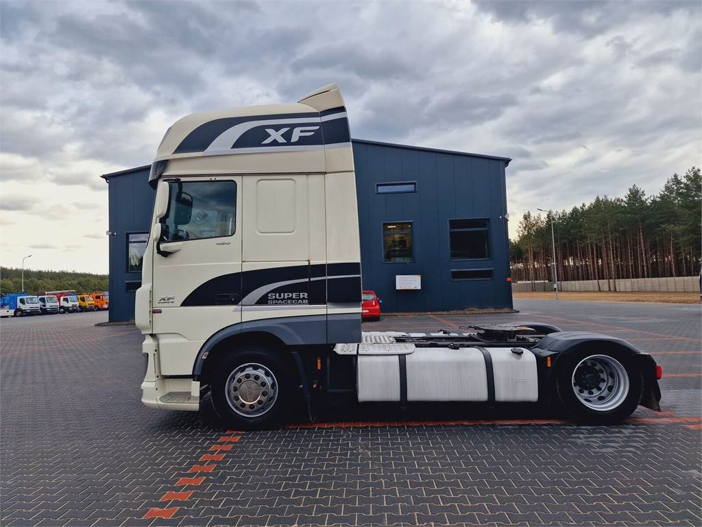 DAF XF 106 460 - Cabeza tractora: foto 2 DAF XF 106 460 - Cabeza tractora: foto 2