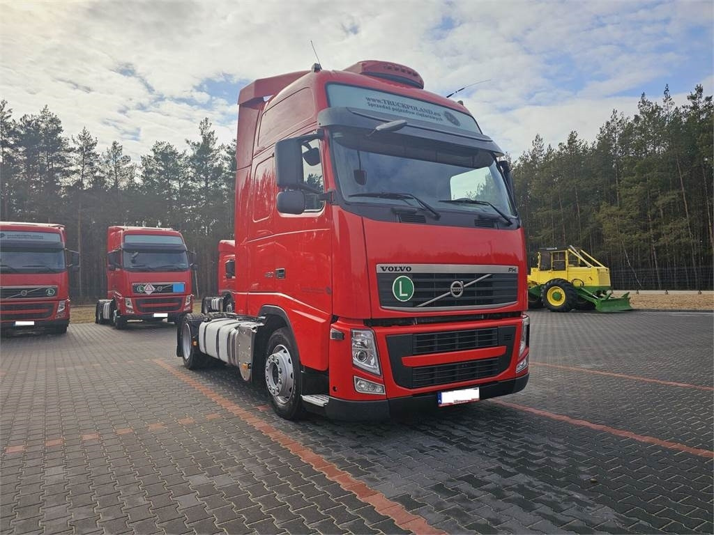 Volvo FH13 XXL EURO 5 2011 + KRONE MEGA RAISE  - Cabeza tractora: foto 3 Volvo FH13 XXL EURO 5 2011 + KRONE MEGA RAISE  - Cabeza tractora: foto 3
