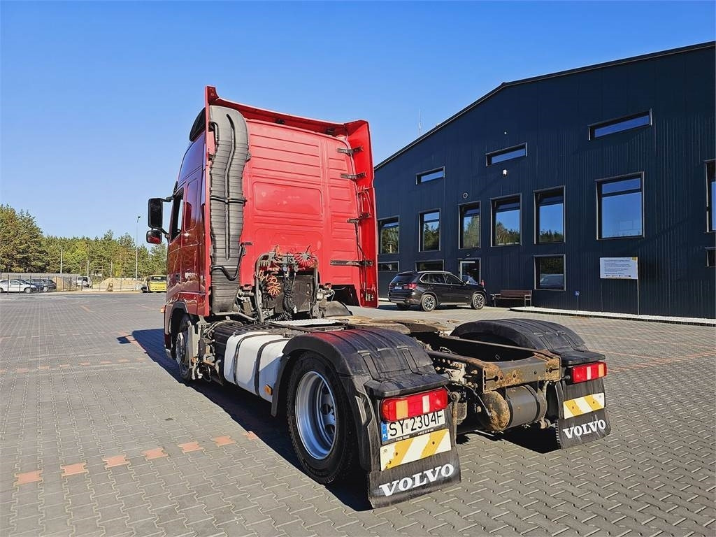 Volvo FH13 XXL MANUAL 420 EURO 5 2011 r MEGA LOW DECK  - Cabeza tractora: foto 4 Volvo FH13 XXL MANUAL 420 EURO 5 2011 r MEGA LOW DECK  - Cabeza tractora: foto 4