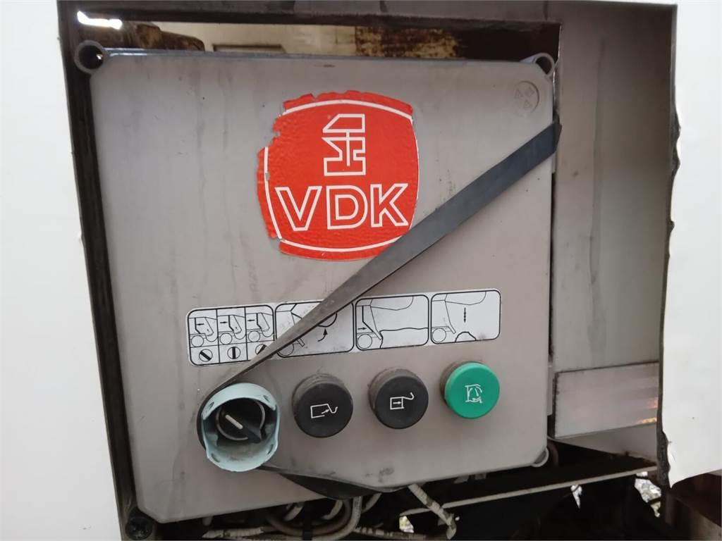 Camión de basura MAN Superstructure garbage truck MOL VDK PUSHER 20m3: foto 12 Camión de basura MAN Superstructure garbage truck MOL VDK PUSHER 20m3: foto 12