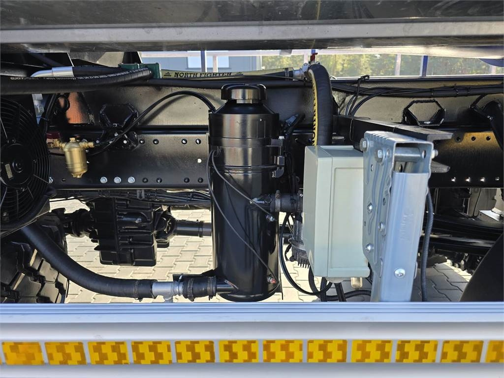 Limpieza de alcantarillado MAN TGM 4x4 GAMON PW8 for collecting liquid waste sepa: foto 17 Limpieza de alcantarillado MAN TGM 4x4 GAMON PW8 for collecting liquid waste sepa: foto 17