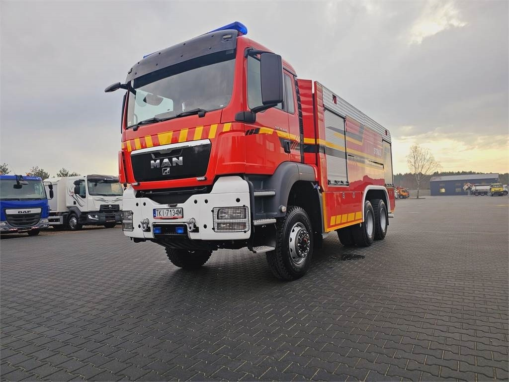 MAN TGS 26.440 6x6 9500 l water + 950 foam Stolarczyk - Camión de bomberos: foto 1 MAN TGS 26.440 6x6 9500 l water + 950 foam Stolarczyk - Camión de bomberos: foto 1