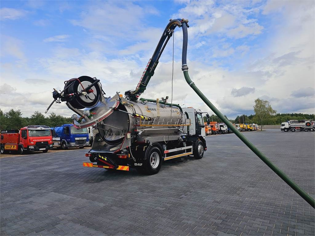 DAF WUKO SCK-4HW for collecting waste liquid separator - Vehículo municipal: foto 1 DAF WUKO SCK-4HW for collecting waste liquid separator - Vehículo municipal: foto 1