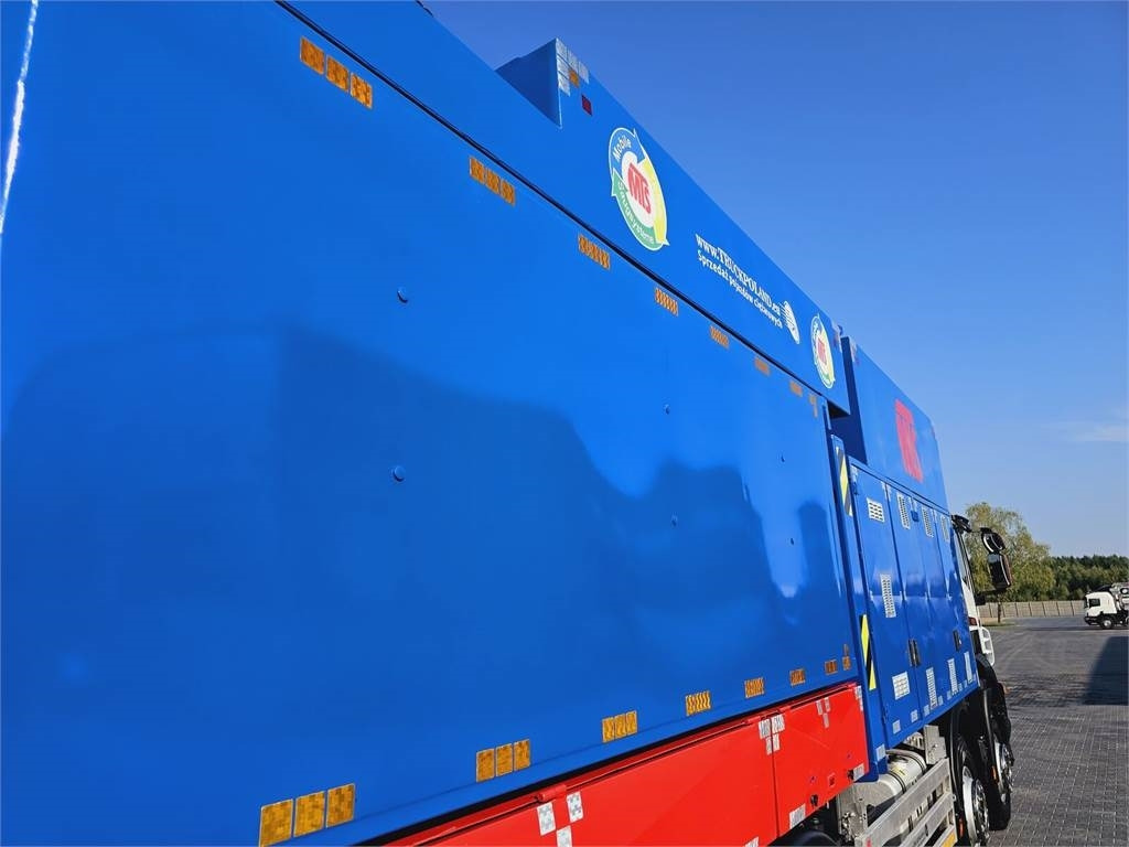 Vehículo municipal Iveco MTS 4 x TURBINE MTS 4 x TURBINE Saugbagger vacuum: foto 20