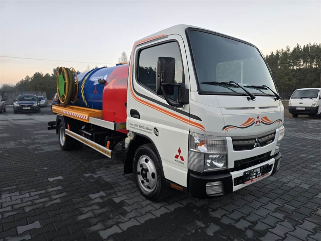 Mitsubishi ROM KOKS SMART COMBI WUKO HOT WATER FOR CLEANING S - Vehículo municipal: foto 2 Mitsubishi ROM KOKS SMART COMBI WUKO HOT WATER FOR CLEANING S - Vehículo municipal: foto 2