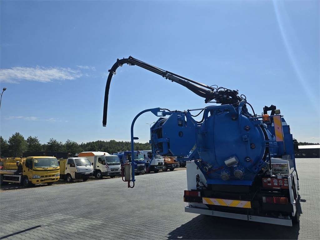 Vehículo municipal Renault 4x2 WUKO RIVARD for collecting liquid waste: foto 7