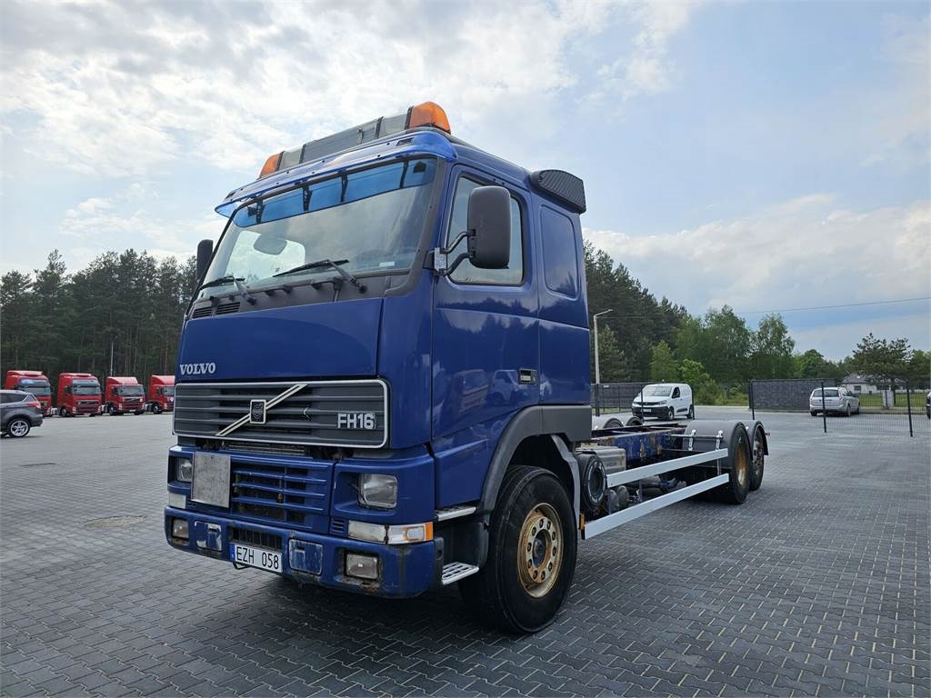 Volvo FH 16 470 KM 6x2 low mileage 229700 km !!!! - Portacontenedore/ Intercambiable camión: foto 2 Volvo FH 16 470 KM 6x2 low mileage 229700 km !!!! - Portacontenedore/ Intercambiable camión: foto 2
