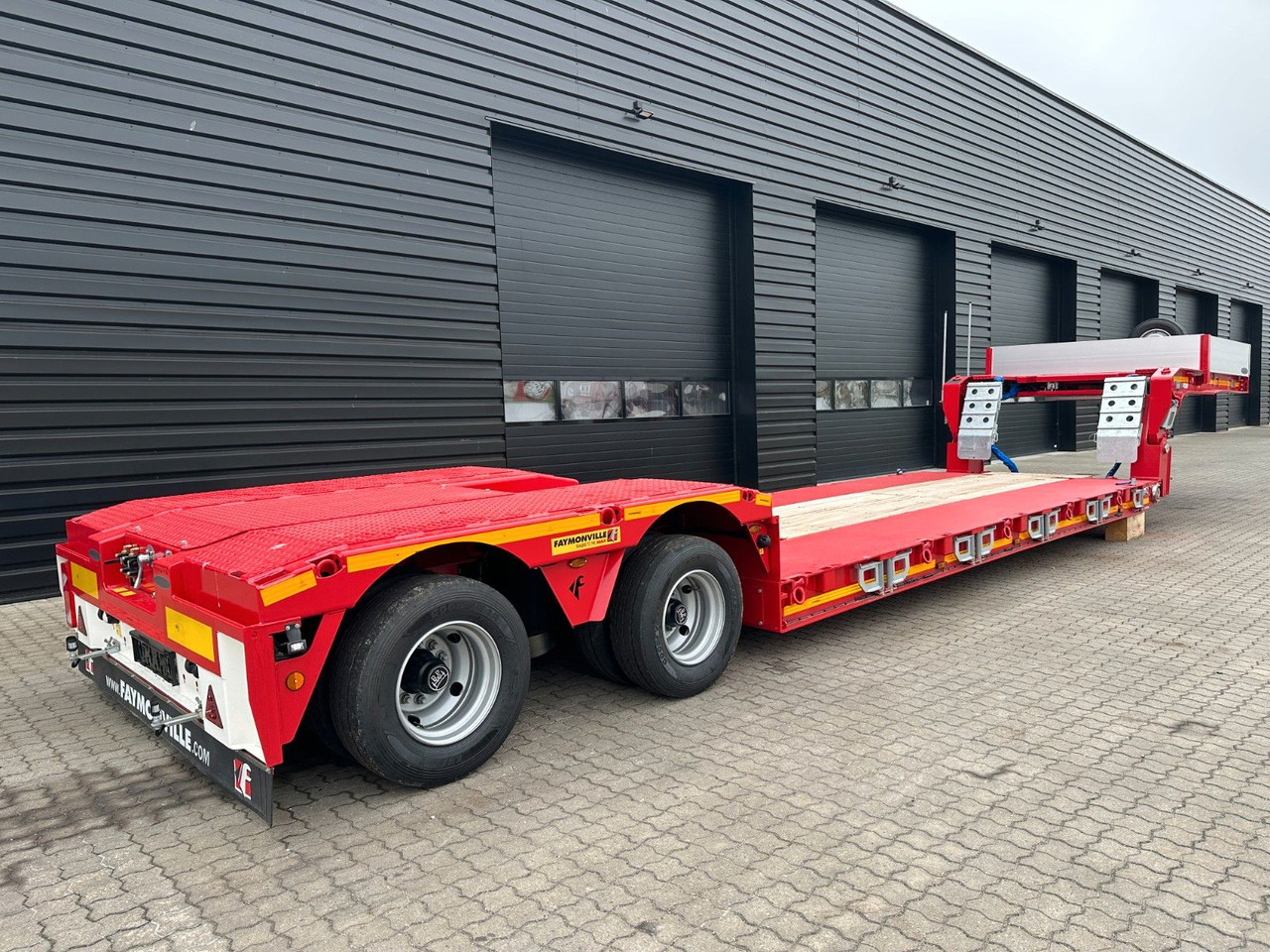 Faymonville 2 achs tiefbett / 2 x ausziehbar / 16.850 mm - Góndola rebajadas semirremolque: foto 3 Faymonville 2 achs tiefbett / 2 x ausziehbar / 16.850 mm - Góndola rebajadas semirremolque: foto 3