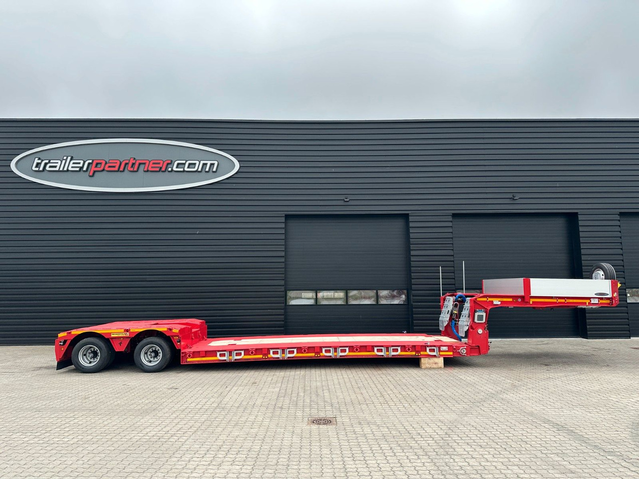 Faymonville 2 achs tiefbett / 2 x ausziehbar / 16.850 mm - Góndola rebajadas semirremolque: foto 2 Faymonville 2 achs tiefbett / 2 x ausziehbar / 16.850 mm - Góndola rebajadas semirremolque: foto 2