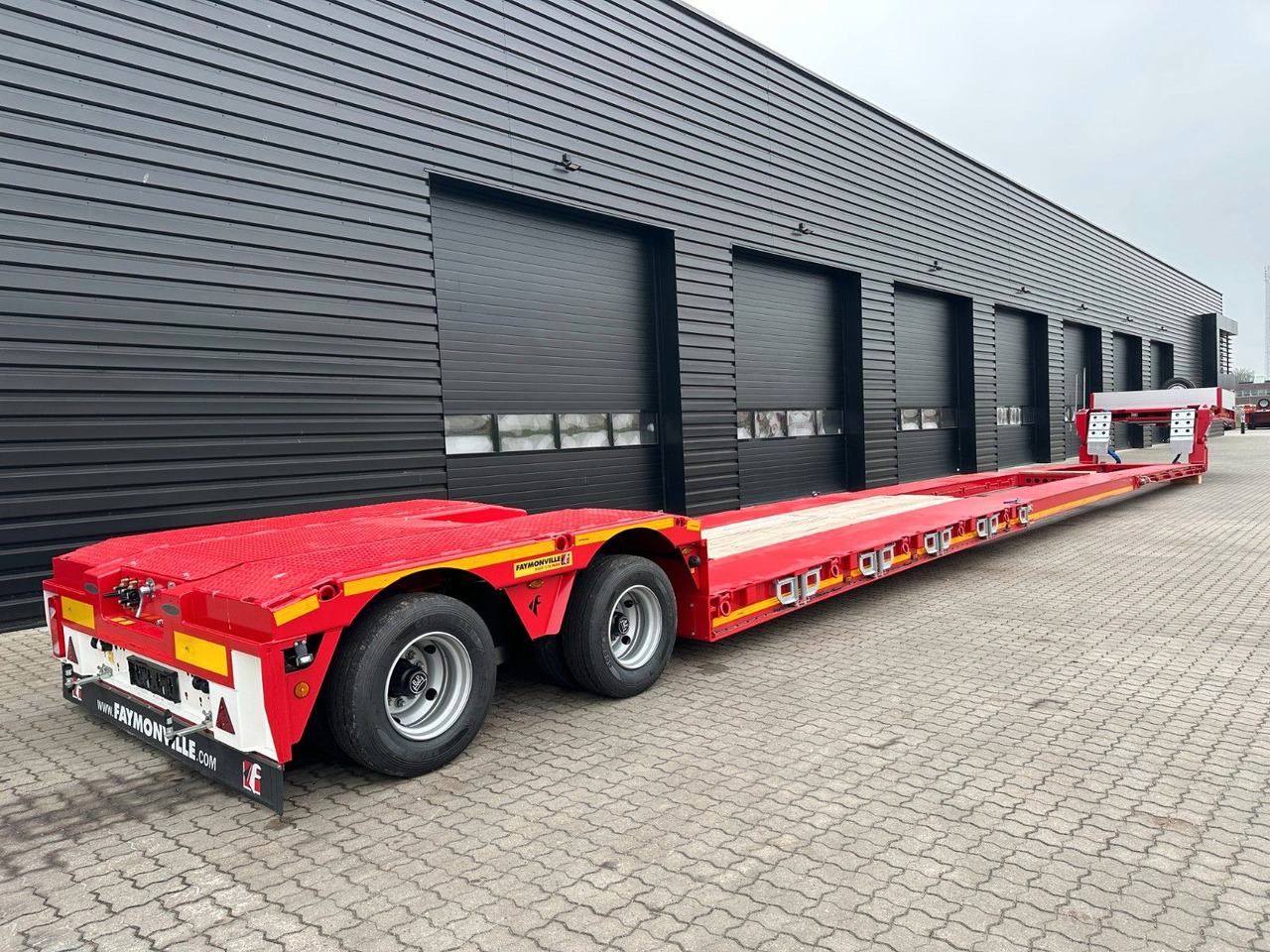 Faymonville 2 achs tiefbett / 2 x ausziehbar / 16.850 mm - Góndola rebajadas semirremolque: foto 5 Faymonville 2 achs tiefbett / 2 x ausziehbar / 16.850 mm - Góndola rebajadas semirremolque: foto 5