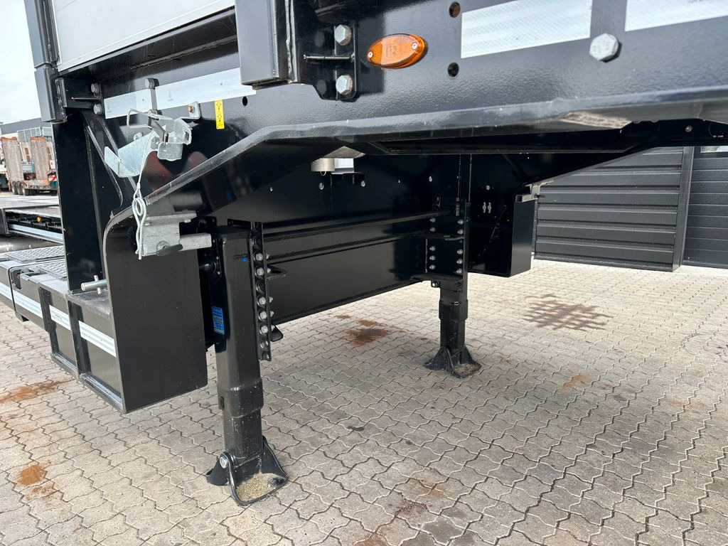 Faymonville 3 achs Multimax Tieflader / Kurze model Faymonville 3 achs Multimax Tieflader / Kurze model - Góndola rebajadas semirremolque: foto 5 Faymonville 3 achs Multimax Tieflader / Kurze model Faymonville 3 achs Multimax Tieflader / Kurze model - Góndola rebajadas semirremolque: foto 5